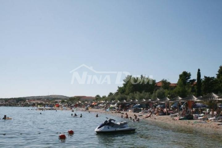 Blizina plaže Jadro, objekt  za turističku namjenu 