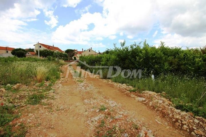 Prodaja, Plac, 1175m2 , Privlaka