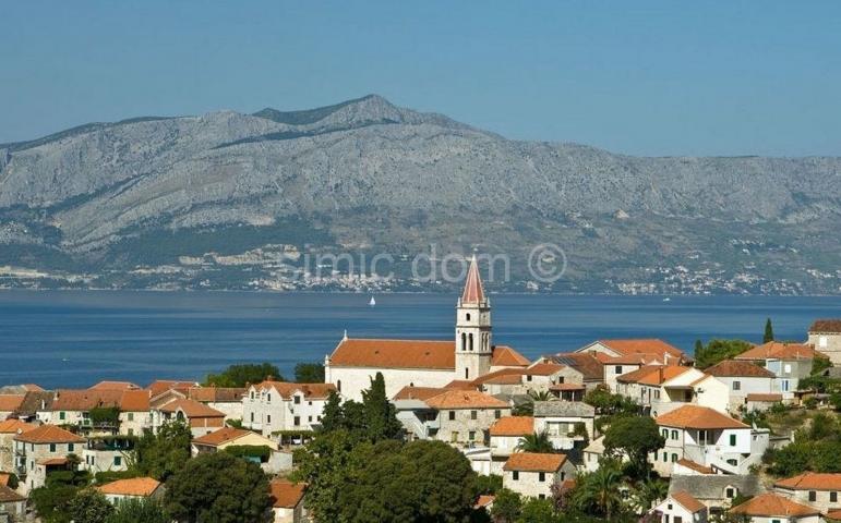 Prekrasna vila u prvom redu, Selca Brač