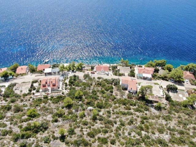 Građevinsko zemljište s projektom u drugom redu do mora, Korčula