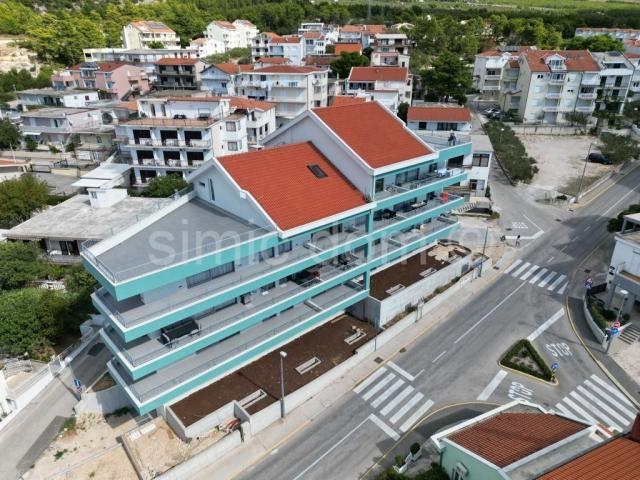 Luksuzan penthouse blizu mora, Baška Voda