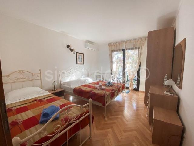 Apartmanska kuća na odličnoj lokaciji, Supetar