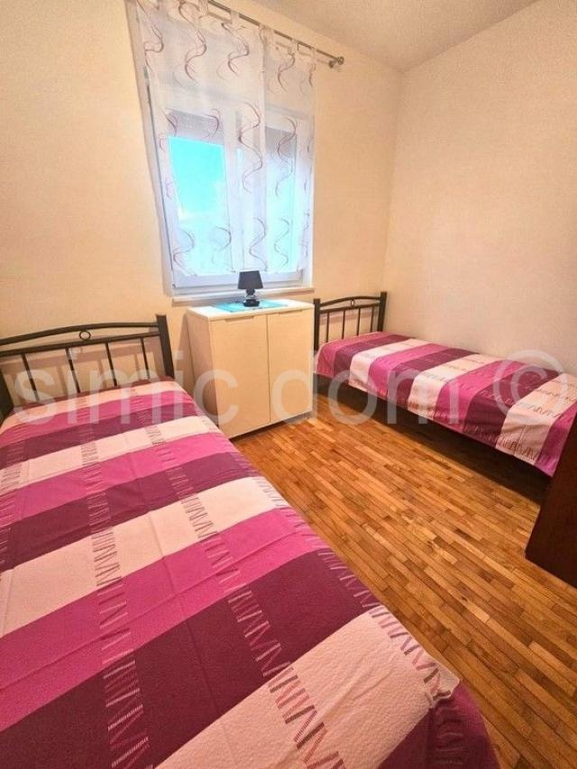 Veliki namješteni apartman u prizemlju, Čiovo