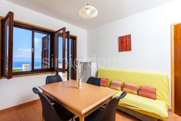 Apartmanska kuća s otvorenim pogledom, Korčula