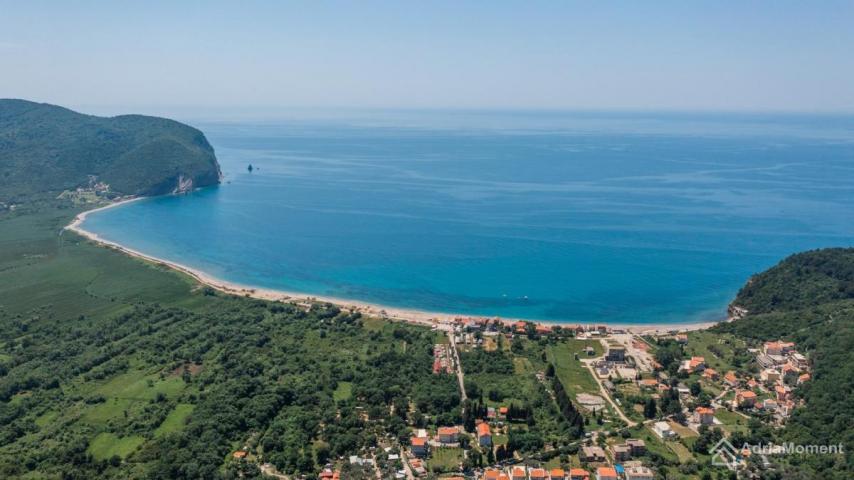 Kuća u Buljarici sa bazenom i panoramskim pogledom