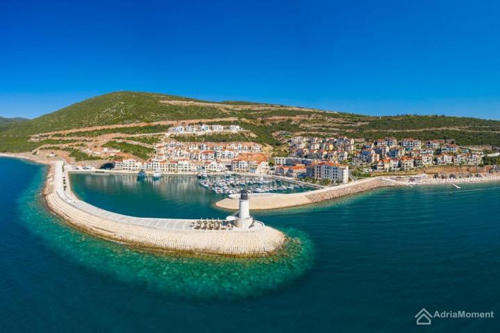 Garantovana investicija - Lustica Bay Centrale. Na rate na 3 godine