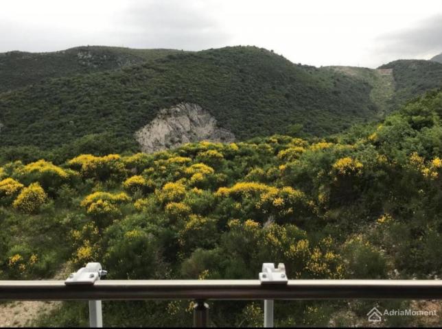 Prodaja 2-sobnog stana u kompleksu Becici One