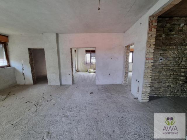 Spratna kuća, Sombor, na placu od 639m2