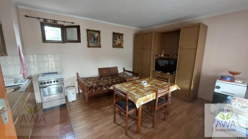 Dvojna kuća 120 m2 u mirnom kraju Sombora