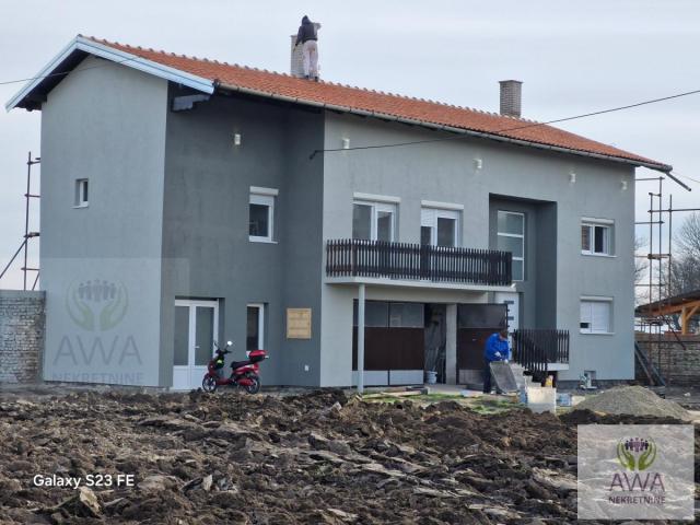 Sombor, TOP LOKACIJA, Lugovo 13, Kuća 215 m2