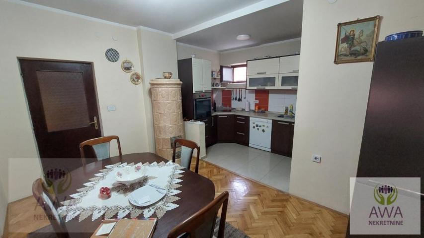 Dvojna kuća 120 m2 u mirnom kraju Sombora