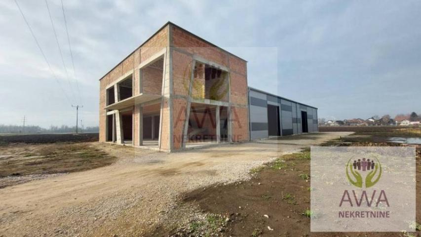 Izdavanje, Sombor, Hala 620 m2, Vukice Mitrović 22B