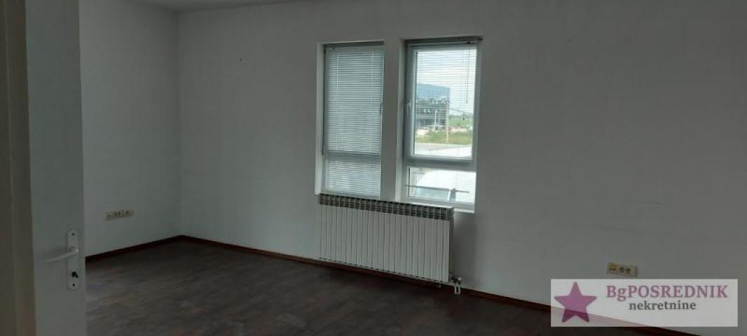 Zemun, Batajnički drum, Majora Zorana Radosavljević 650m2