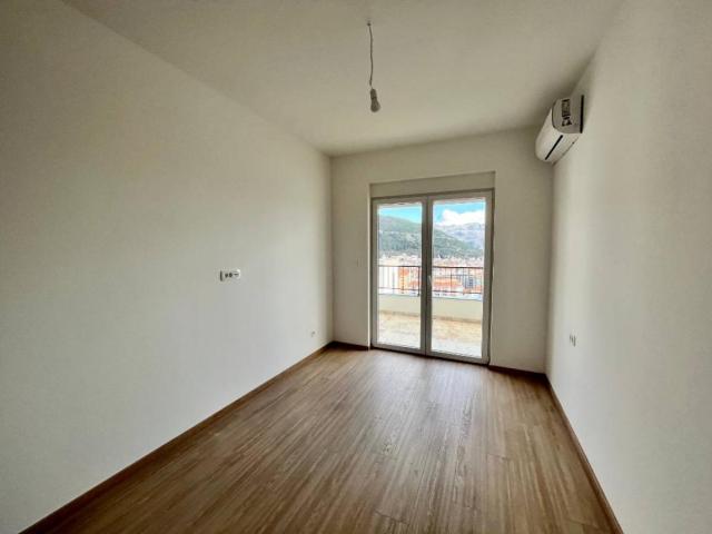 Three-room apartment in a new building with a sea view, Dubovica, Tivat