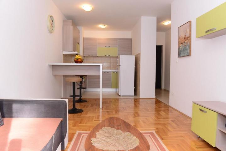 Modern 1-bedroom apartment in an excellent location in Budva for sale