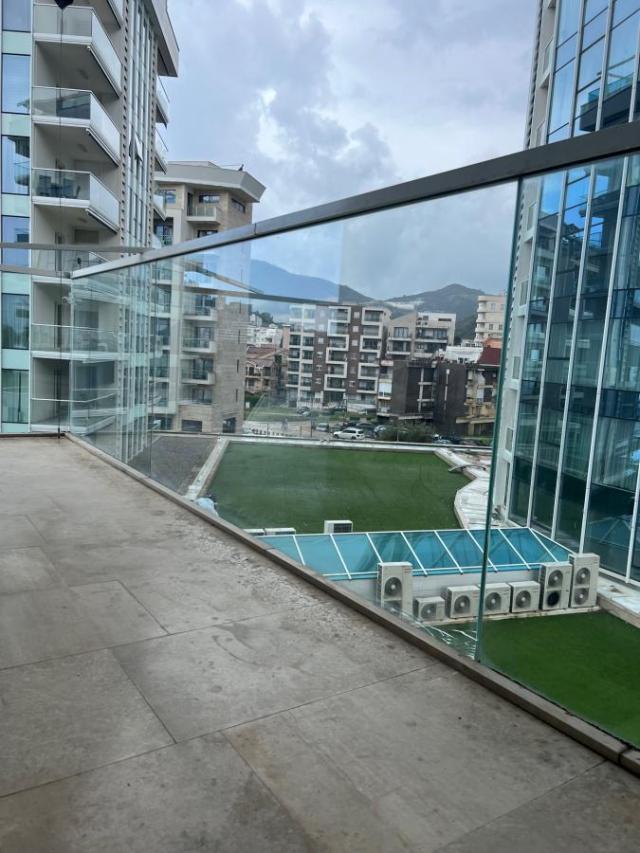 Luxury 1-bedroom apartment in Budva is for rent