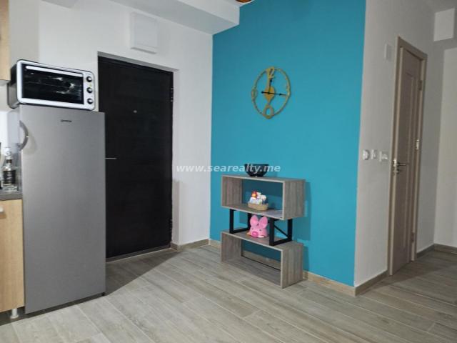 Two bedroom apartment 64m2 in Tivat, Seljanovo