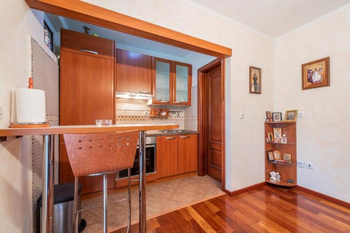 Elegant apartment 49 m2 for sale, Budva, 100 m away from the sea