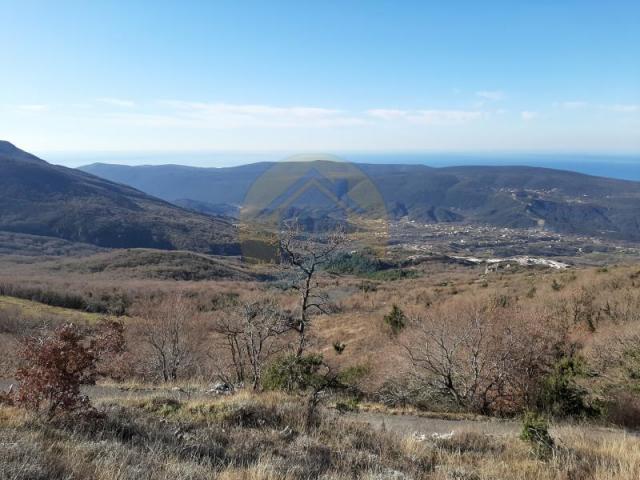 Plot with a sea view in the village of Mirac, Kotor. 