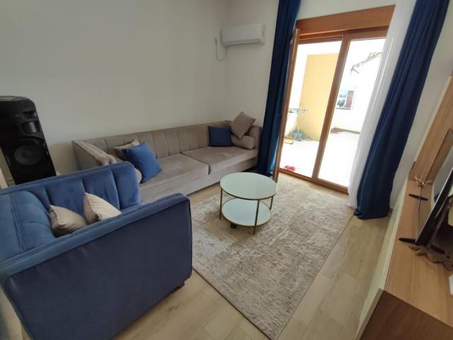 Modern 2-bedroom apartment with a view of the sea in Tivat for sale