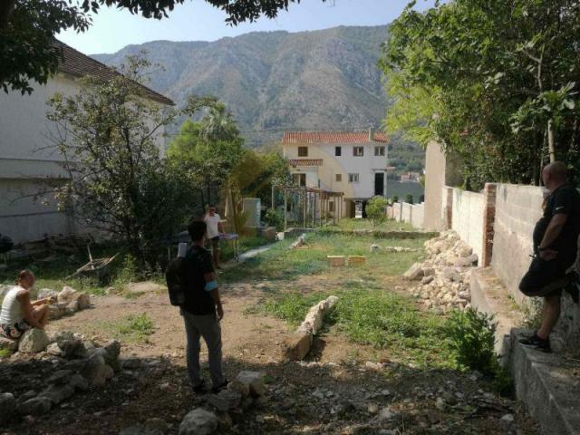 House for sale with a plot in Dobrota, Kotor