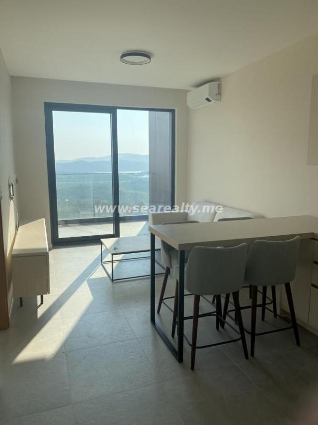 Beautiful apartment in the forest with a view of the sea of the Tivat Bay, the islands of Our Lady o