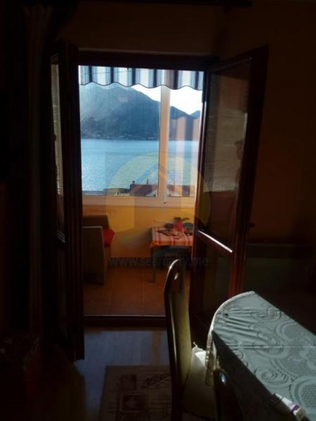 Two bedroom apartment with sea view in Dobrota, Kotor. 