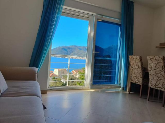 For sale one-bedroom apartment-Tivat d1934