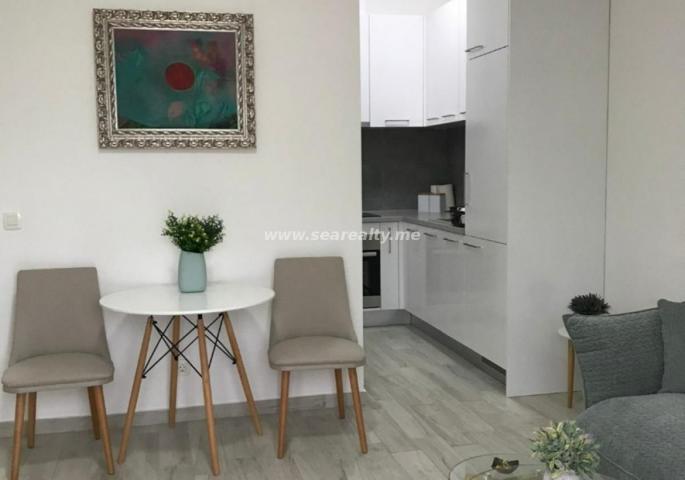 One-room apartment 56 m2 for sale in Budva