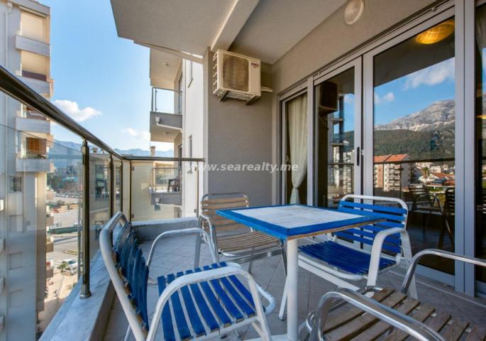 One-room appartment 53 m2 for sale in Budva, 100 m away from the sea