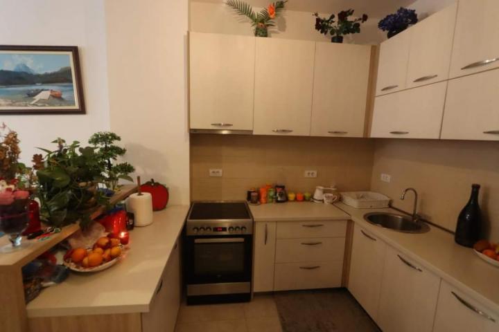 One bedroom apartment, Kave, Tivat