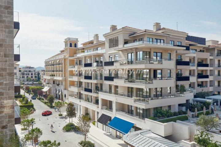 Brand new luxury two bedroom apartment with direct sea view in Porto Montenegro