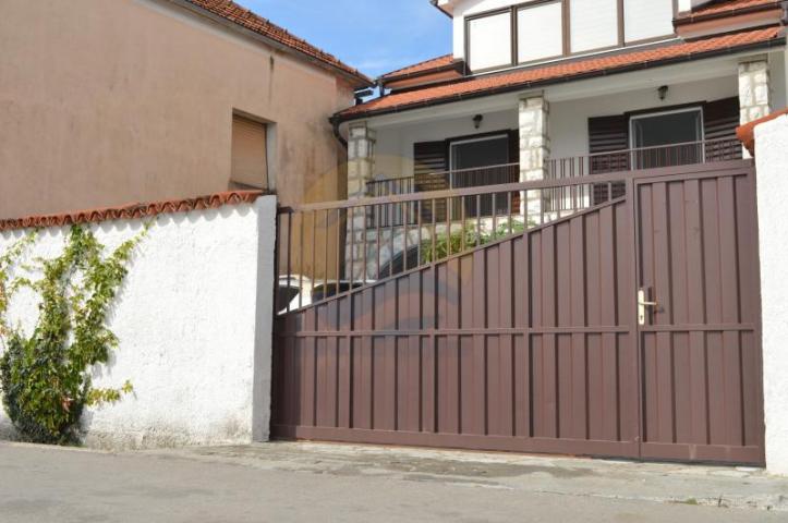 Property for sale in Montenegro – Family house with a sea view, in Bijela, Herceg Novi