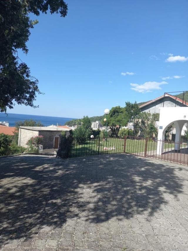 Villa with sea view, Petrovac