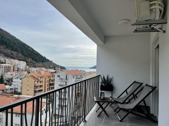 Beautiful one-room apartment in Budva