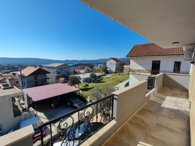 Fully furnished 1-bedroom apartment in Tivat for rent