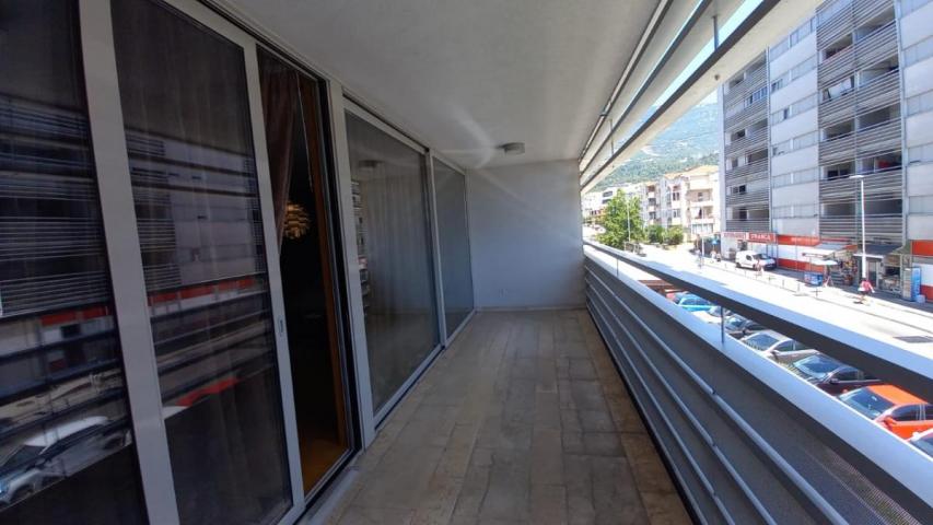 Modern 2-bedroom apartment in Budva for sale