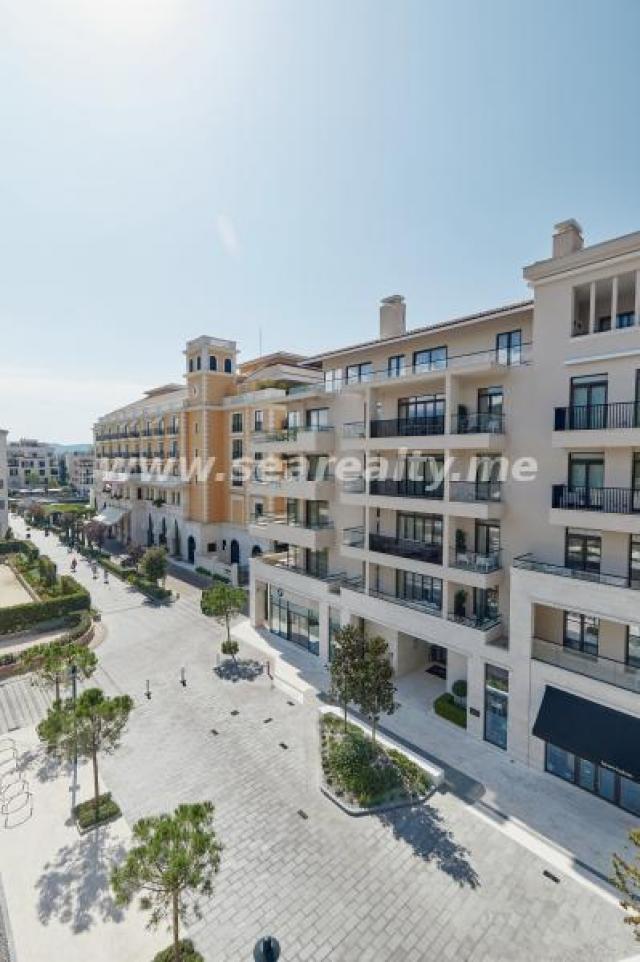 Brand new luxury two bedroom apartment with direct sea view in Porto Montenegro