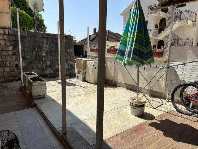 Practical 2 bedroom apartment with land in TIvat