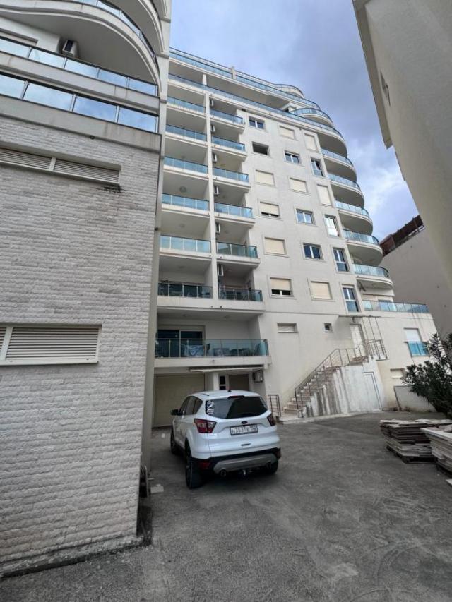 One bedroom apartment, Bečići, Budva