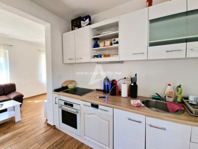 Luxury villa for long-term rent in Kotor