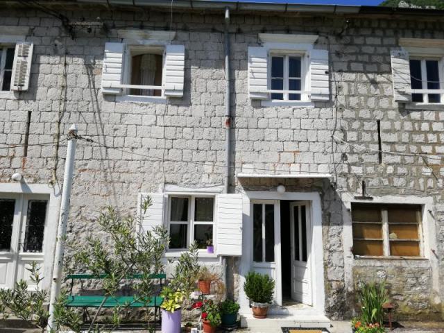 House for sale in Kotor