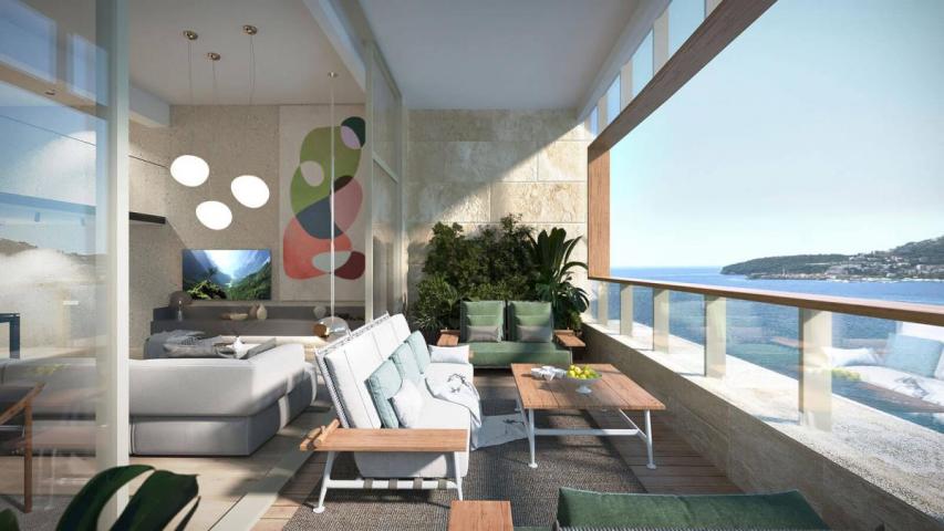 Sumptuous apartments atop of a hotel measuring 140-170 m2, Budva