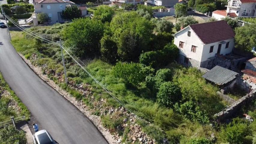 Two urbanized plots near Lustica