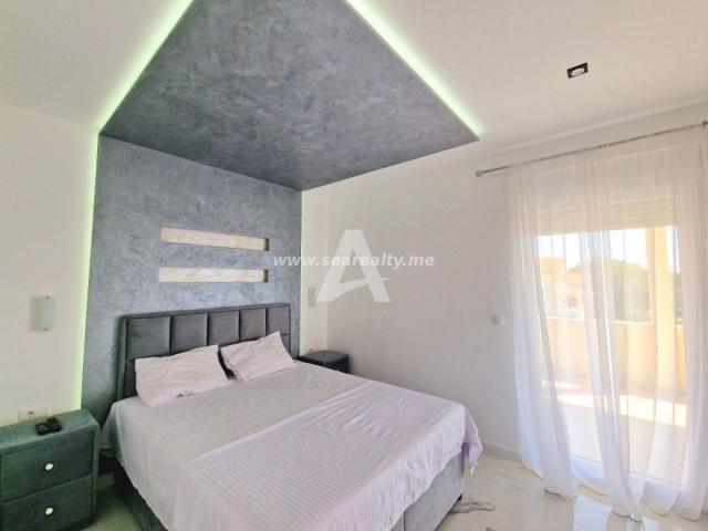 Luxury villa for long-term rent in Kotor