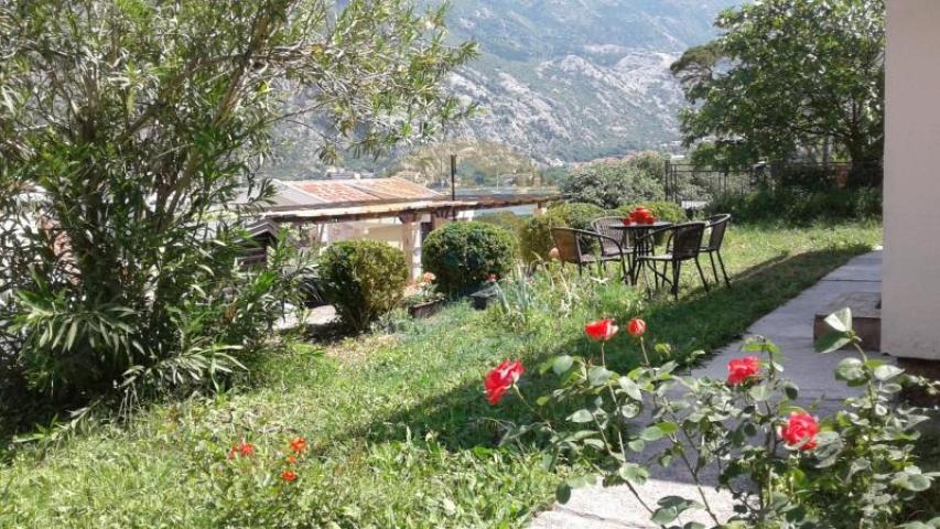 House for sale in Kotor