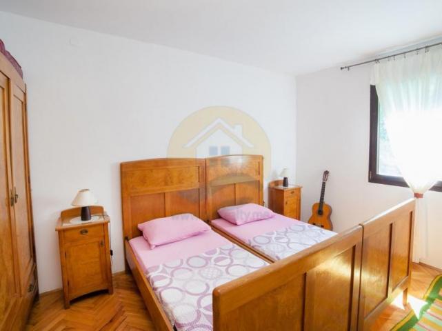 House for sale in Kotor