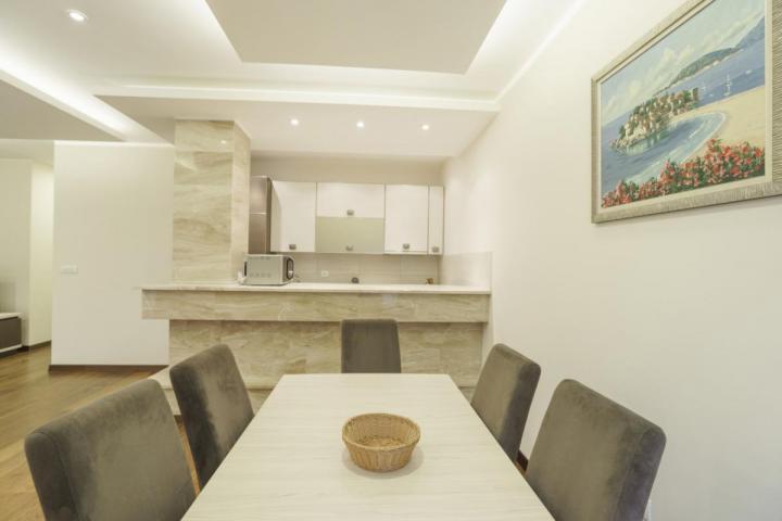 Luxurious apartment in the center of Budva is for sale