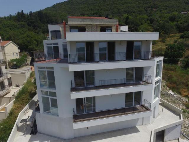 One bedroom apartment for sale in Tivat with sea view