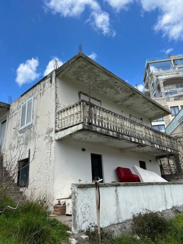 A house with a sea view in Budva for sale